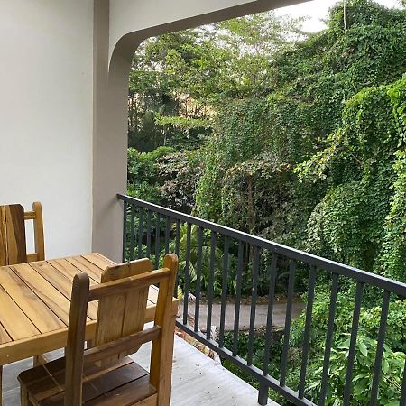 Jasmine Stay Self-Catering Apartments Victoria Eksteriør billede